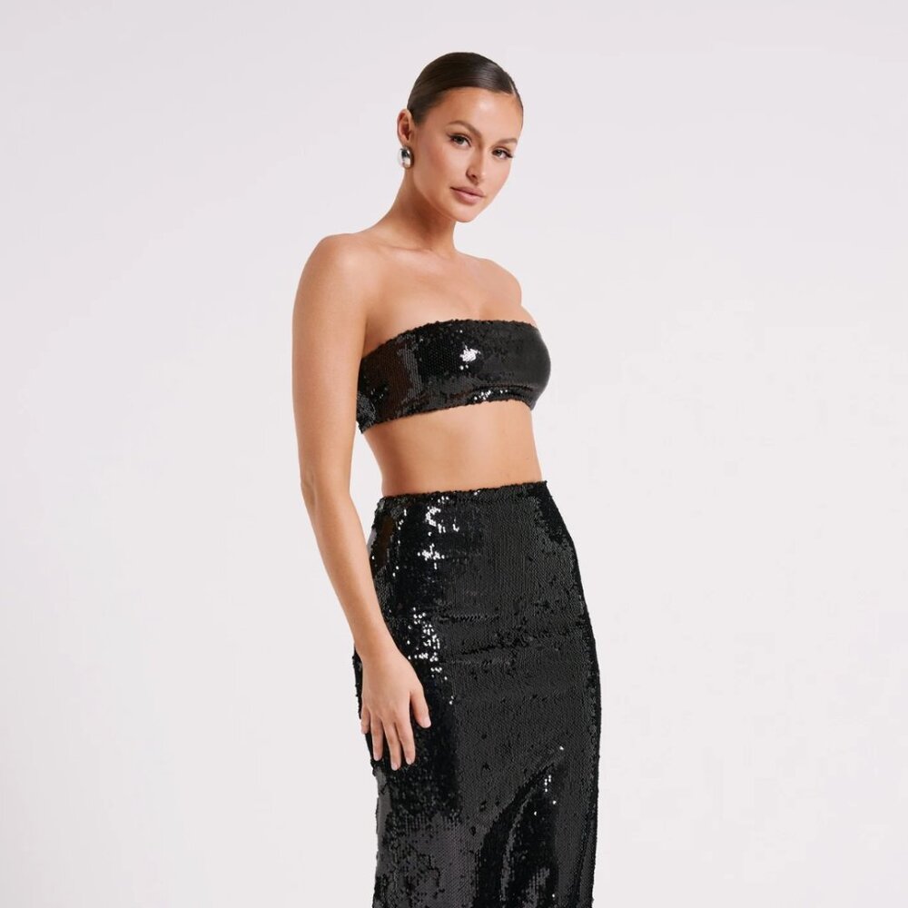 Beautiful NEW Sequin Maxi Skirt - Black - XXS